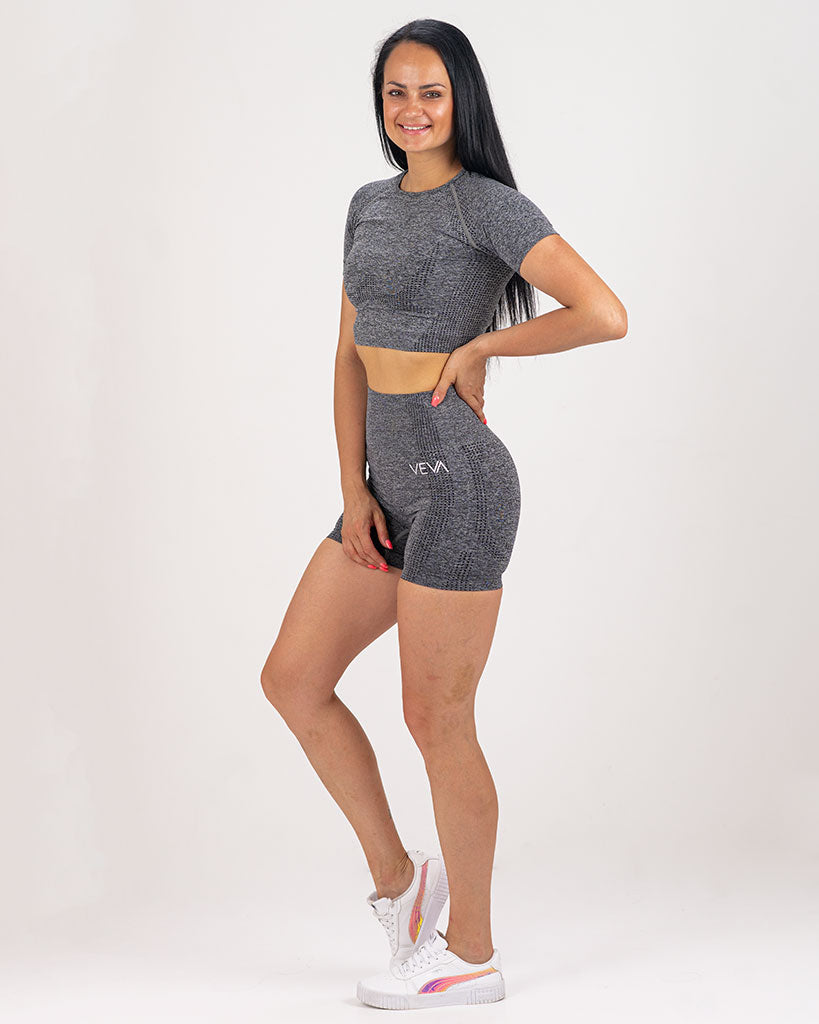 VEVAwear Active Short Sleeve T-shirt Ash Gray – lifestyle shot